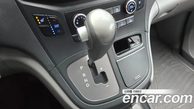 Hyundai Starex 2019 thumb 9