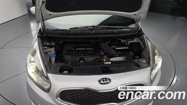 Kia Carens 2013 thumb 6