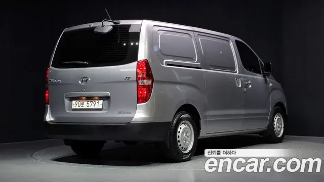 Hyundai Starex 2018 thumb 2