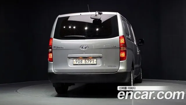 Hyundai Starex 2018 thumb 4