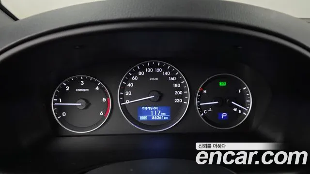 Hyundai Starex 2018 thumb 8