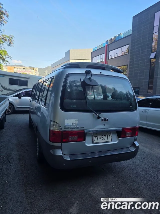 Kia Bongo III Minibus 2005 thumb 2