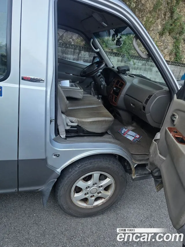Kia Bongo III Minibus 2005 thumb 8
