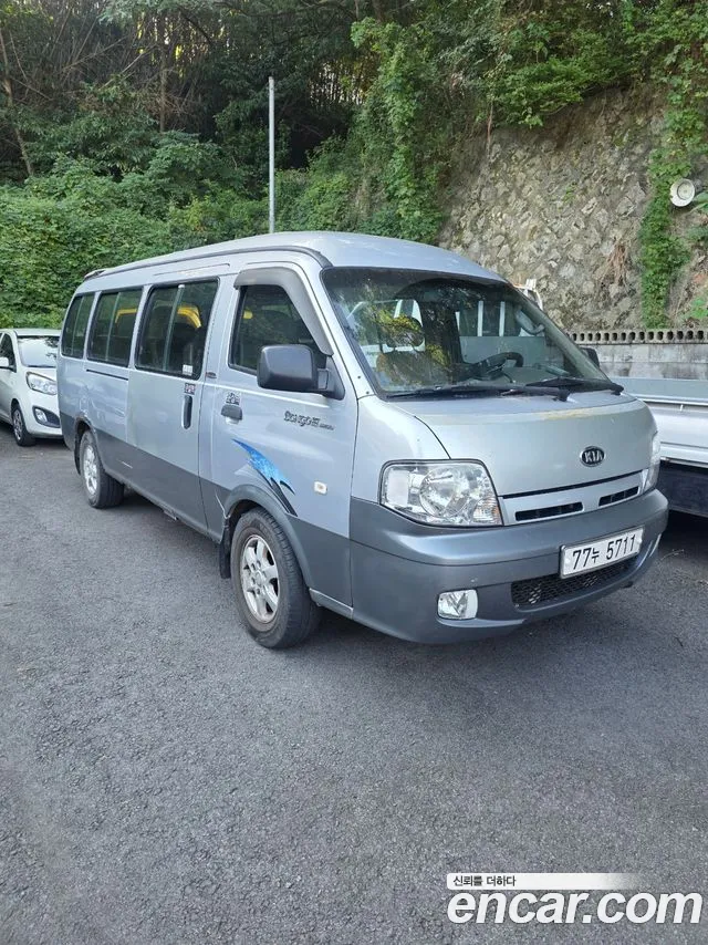 Kia Bongo III Minibus 2005 thumb 12