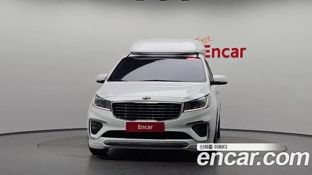 Kia Carnival 2019 thumb 2