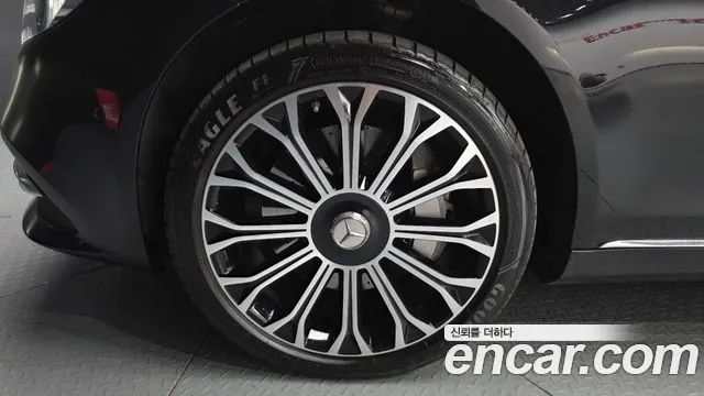 Mercedes-Benz S-Класс 2020 thumb 4