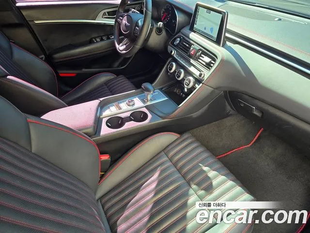 Genesis G70 2019 thumb 10