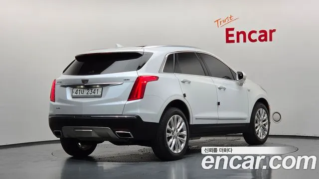 Cadillac XT5 2019 thumb 2
