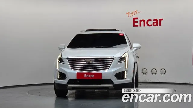 Cadillac XT5 2019 thumb 3