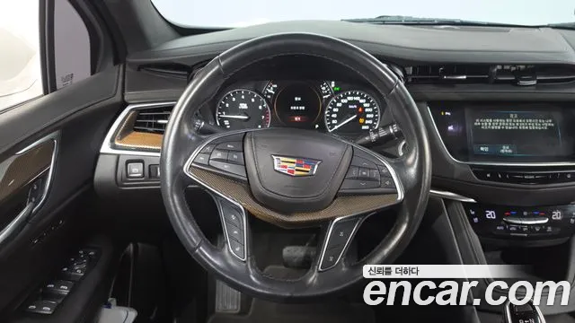 Cadillac XT5 2019 thumb 12