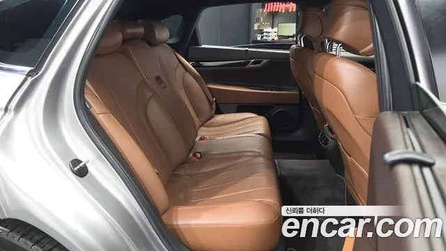 Genesis G80 2020 thumb 11