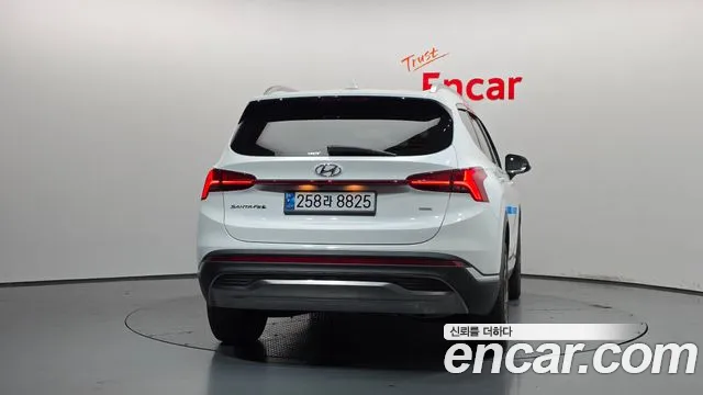 Hyundai Santa Fe 2021 thumb 4
