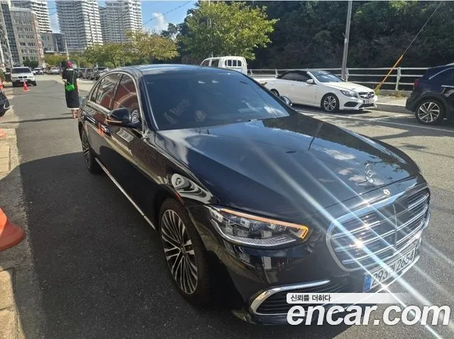 Mercedes-Benz S-Класс 2023 thumb 2