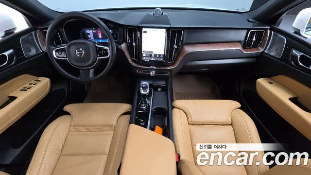 Volvo XC60 2024 thumb 7