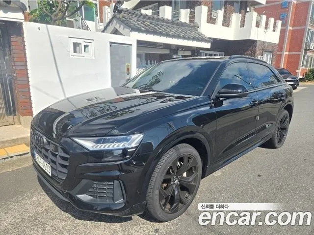 Audi Q8 2022 thumb 2