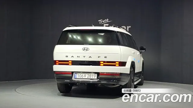 Hyundai Santa Fe 2024 thumb 4