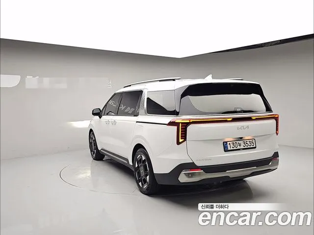 Kia Carnival 2024 thumb 6