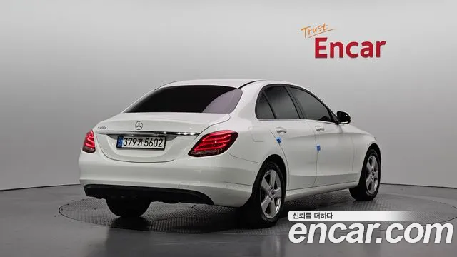 Mercedes-Benz C-Класс 2017 thumb 2