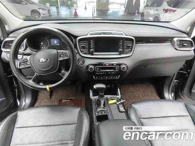 Kia Sorento 2018 thumb 9