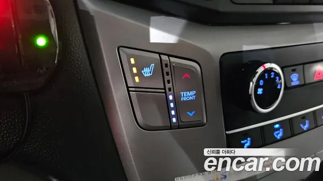 Hyundai Starex 2018 thumb 9