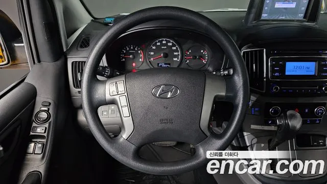 Hyundai Starex 2018 thumb 12
