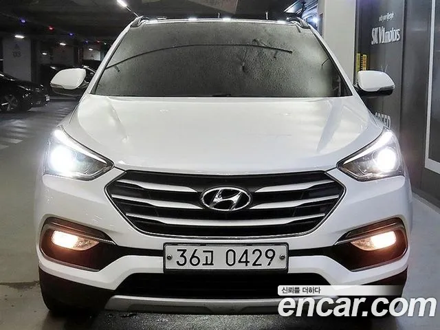 Hyundai Santa Fe 2016 thumb 2