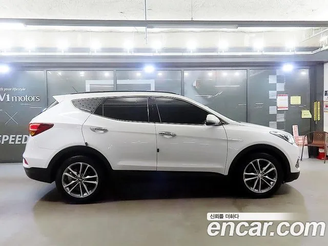 Hyundai Santa Fe 2016 thumb 3