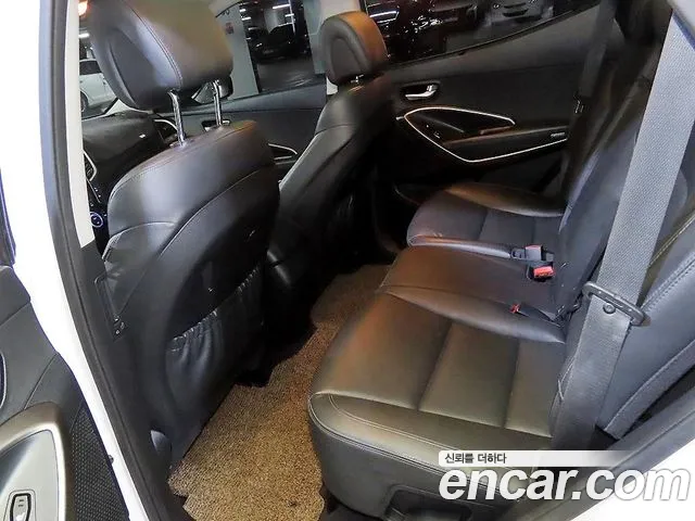 Hyundai Santa Fe 2016 thumb 7