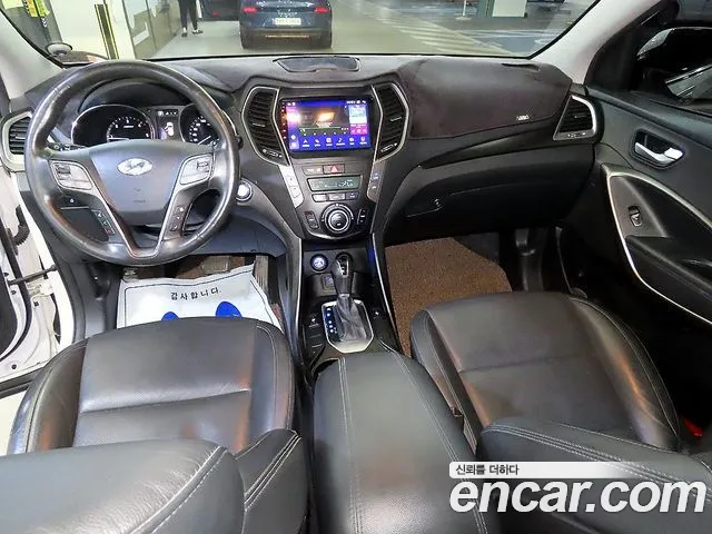 Hyundai Santa Fe 2016 thumb 10