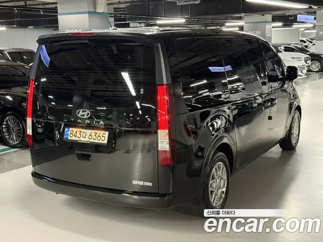 Hyundai Staria 2022 thumb 4