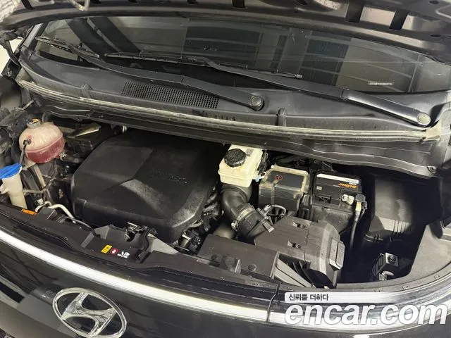 Hyundai Staria 2022 thumb 5