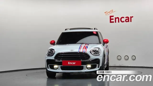 MINI Countryman 2019 thumb 3