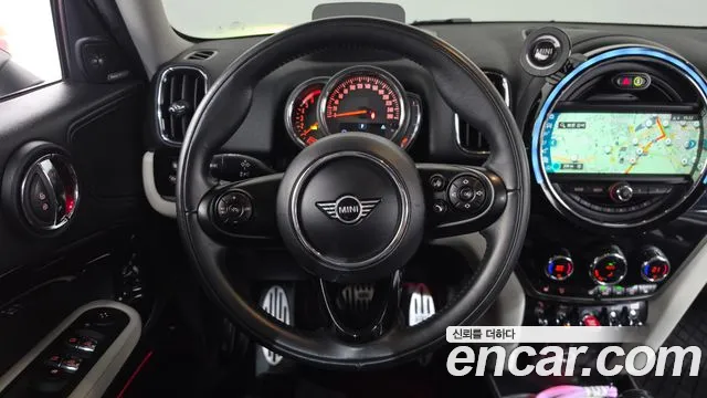 MINI Countryman 2019 thumb 12