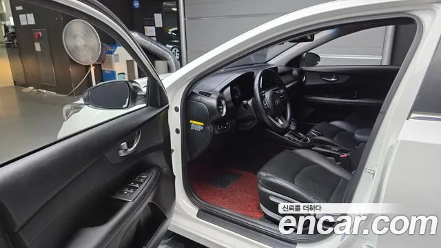 Kia K3 2019 thumb 10