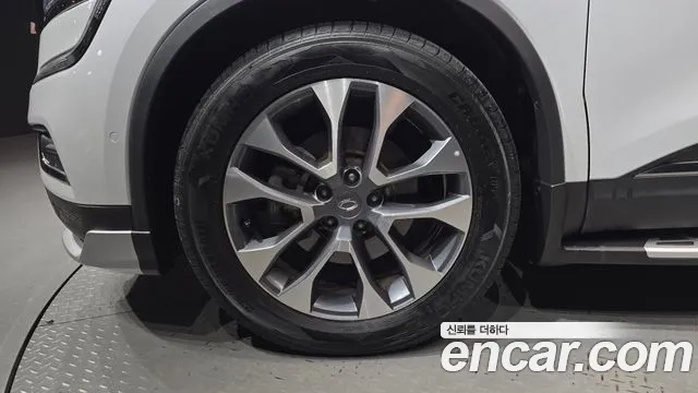 Renault-KoreaSamsung Koleos 2016 thumb 5