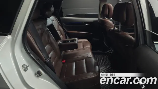 Renault-KoreaSamsung Koleos 2016 thumb 11