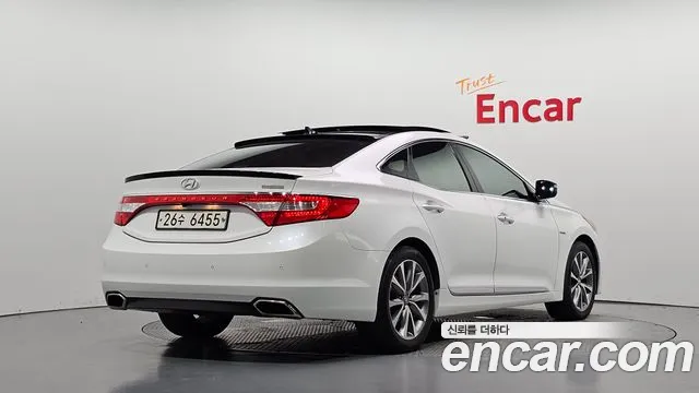 Hyundai Grandeur 2015 thumb 2