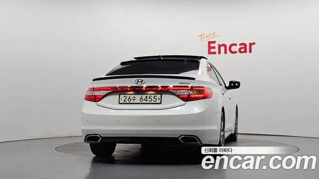 Hyundai Grandeur 2015 thumb 4