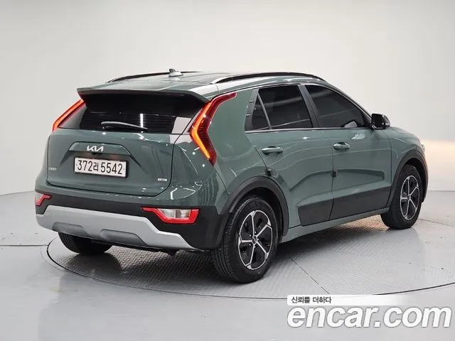 Kia Niro 2022 thumb 4