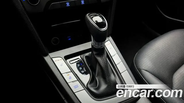 Hyundai Avante 2017 thumb 9