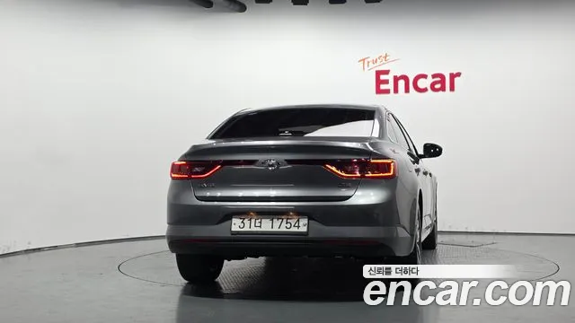 Renault-KoreaSamsung Megane 2017 thumb 3