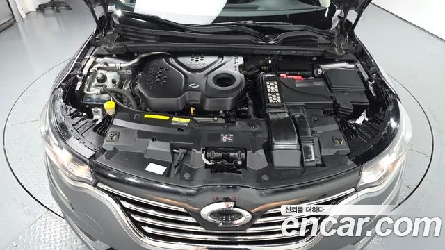 Renault-KoreaSamsung Megane 2017 thumb 5