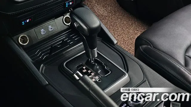 KG_Mobility_Ssangyong Rexton 2023 thumb 9