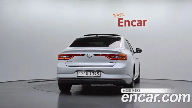 Renault-KoreaSamsung Megane 2018 thumb 3