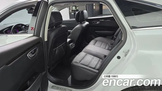 Renault-KoreaSamsung Megane 2018 thumb 10