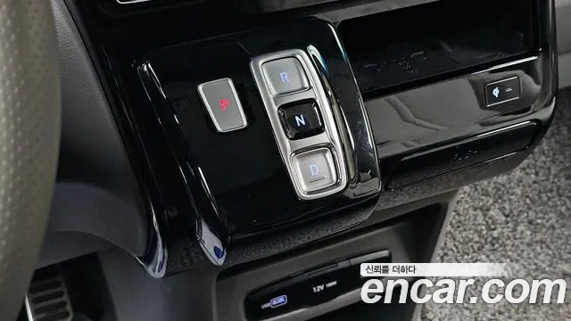 Hyundai Staria 2022 thumb 8