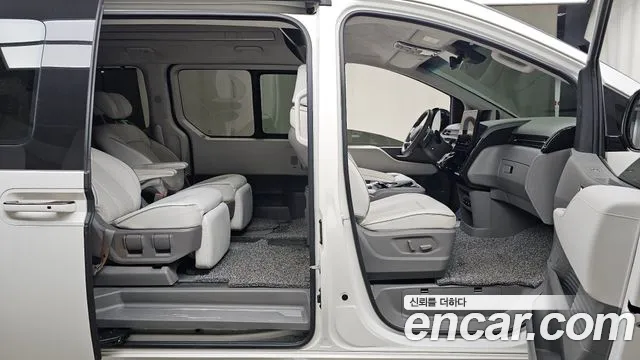 Hyundai Staria 2022 thumb 11