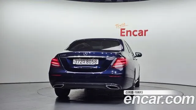 Mercedes-Benz E-Класс 2020 thumb 4