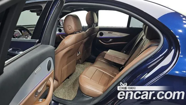 Mercedes-Benz E-Класс 2020 thumb 11