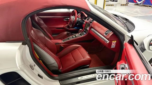 Porsche Boxster 2015 thumb 12